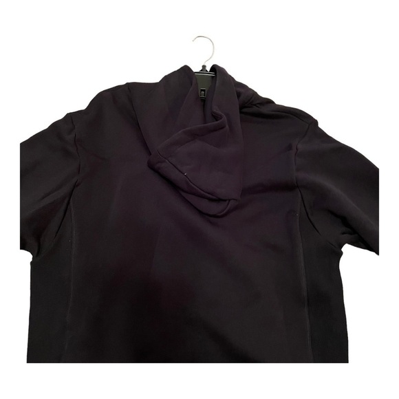 Renowned LA WOLVES AT NIGHT GRAPHIC HOODIE IN BLACK - Picture 7 of 12